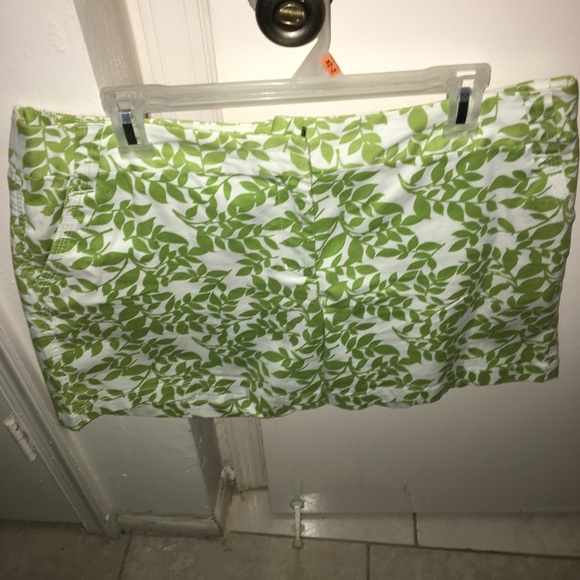 Shorts - Picture 5 of 7